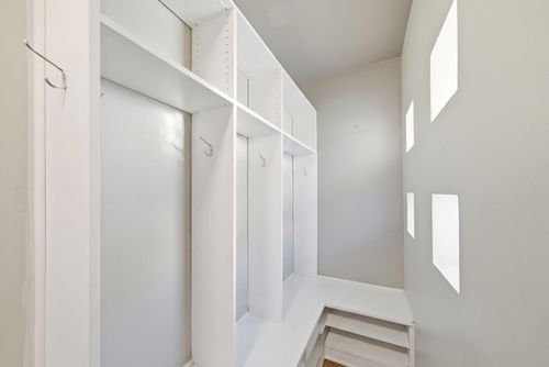 5422 S Oak Park Ave, CHICAGO, IL, 60638-2306 | Card Image