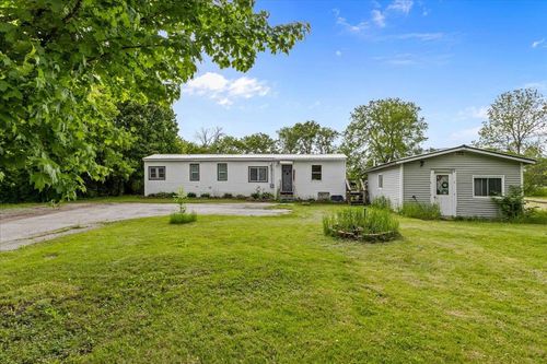 24 Pearl Avenue Ext, Saint Albans, VT, 05478-2290 | Card Image