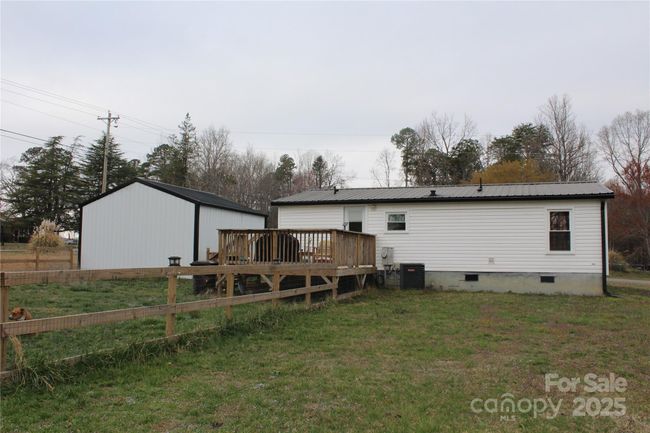 6454 Lostkey Dr, House other with 3 bedrooms, 2 bathrooms and null parking in Connelly Springs NC | Image 4