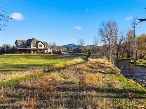 2424 N Canyon St, Spearfish, SD, 57783-2949 | Card Image