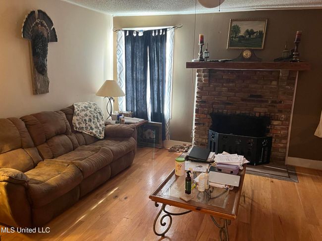 LivingRoom-Fairchilds | Image 9