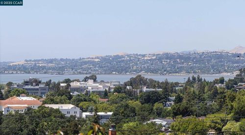 532 Bartolini St, Martinez, CA, 94553-2708 | Card Image