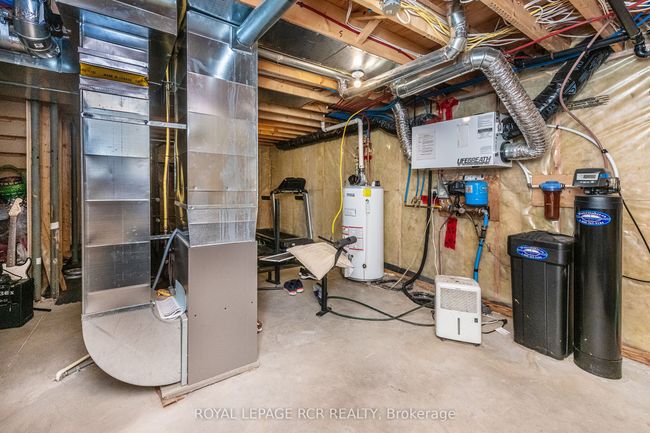 384154 20 Sideroad, House other with 3 bedrooms, 2 bathrooms and 10 parking in Amaranth ON | Image 25