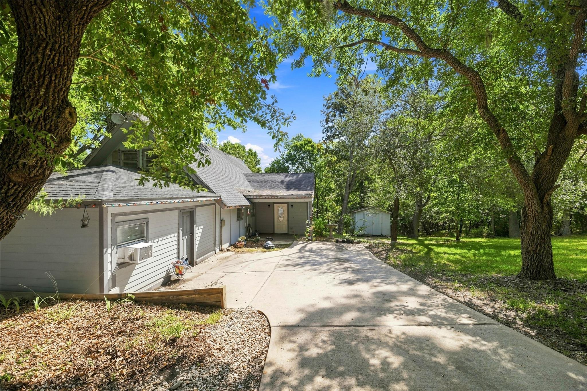 Residential in Coldspring 5