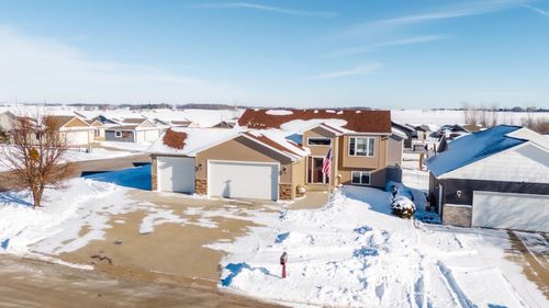615 5th St Ne, Plainview, MN, 55964-1584 | Card Image