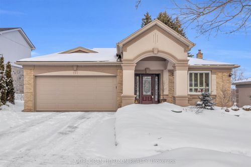 197 Autumn Hill Cres, Kitchener, ON, N2N1K9 | Card Image