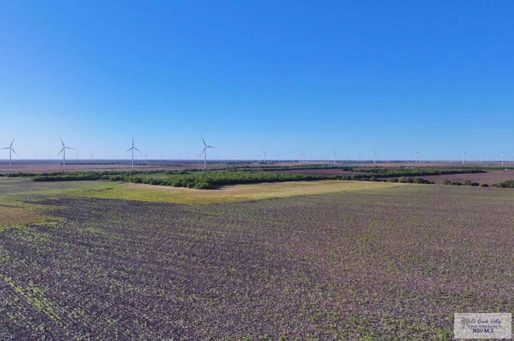 Land in Lyford 4