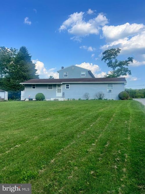 9882 Tower Rd, SHIPPENSBURG, PA, 17257-9219 | Card Image