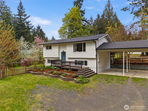 4631 E Grapeview Loop Rd, Allyn, WA, 98524-6702 | Card Image