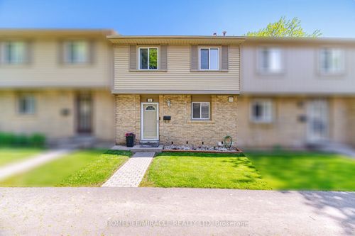 16-57 Hansen Rd N, Brampton, ON, L6V3C6 | Card Image