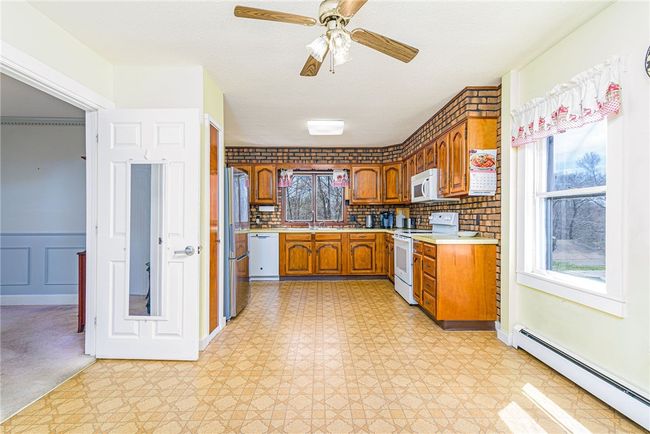 141 Canal St, House other with 3 bedrooms, 2 bathrooms and 7 parking in Westerly RI | Image 13