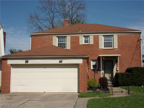 971 Wye Dr, Akron, OH, 44303-1118 | Card Image