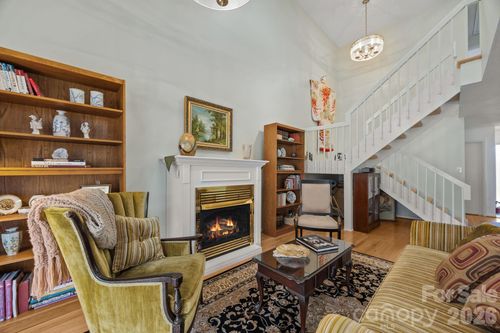 102 Crowfields Dr, Asheville, NC, 28803-3263 | Card Image