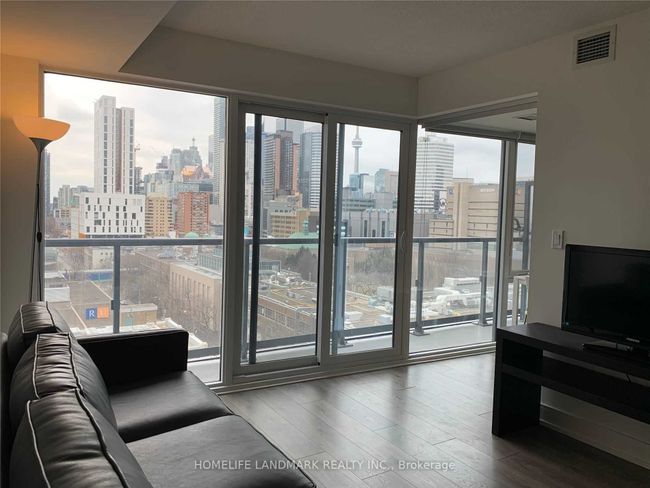 909 - 89 Mcgill St, Condo with 1 bedrooms, 2 bathrooms and null parking in Toronto ON | Image 5