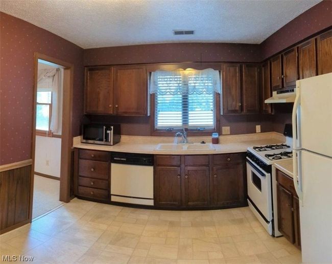 Kitchen | Image 5