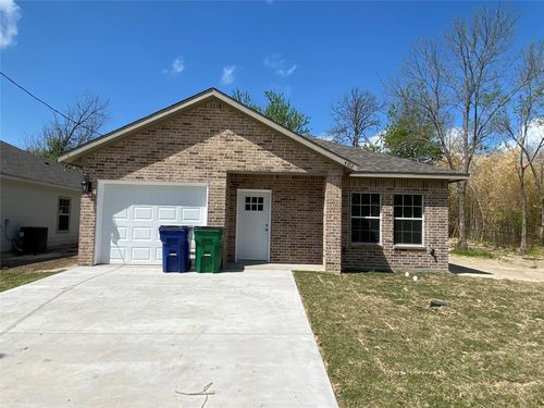 3406 Avon Dr, Denton, TX, 76209-8211 | Card Image