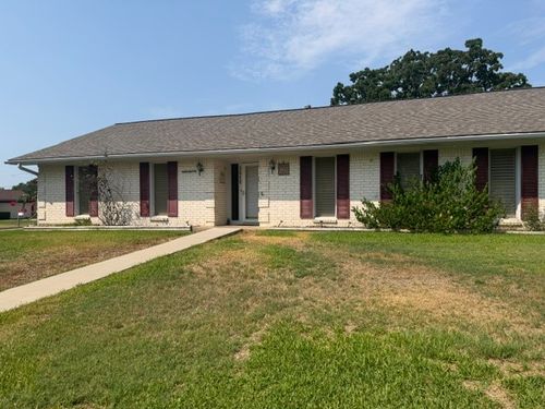 3612 Meadow Oaks Ln, Bryan, TX, 77802-4517 | Card Image