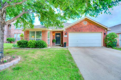 8620 Trinity Vista Trl, Hurst, TX, 76053-7518 | Card Image