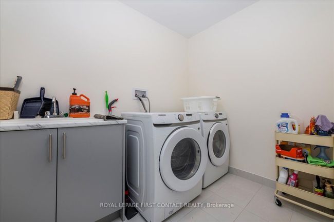 11 Calypso Ave, House other with 4 bedrooms, 4 bathrooms and 4 parking in Minesing ON | Image 19