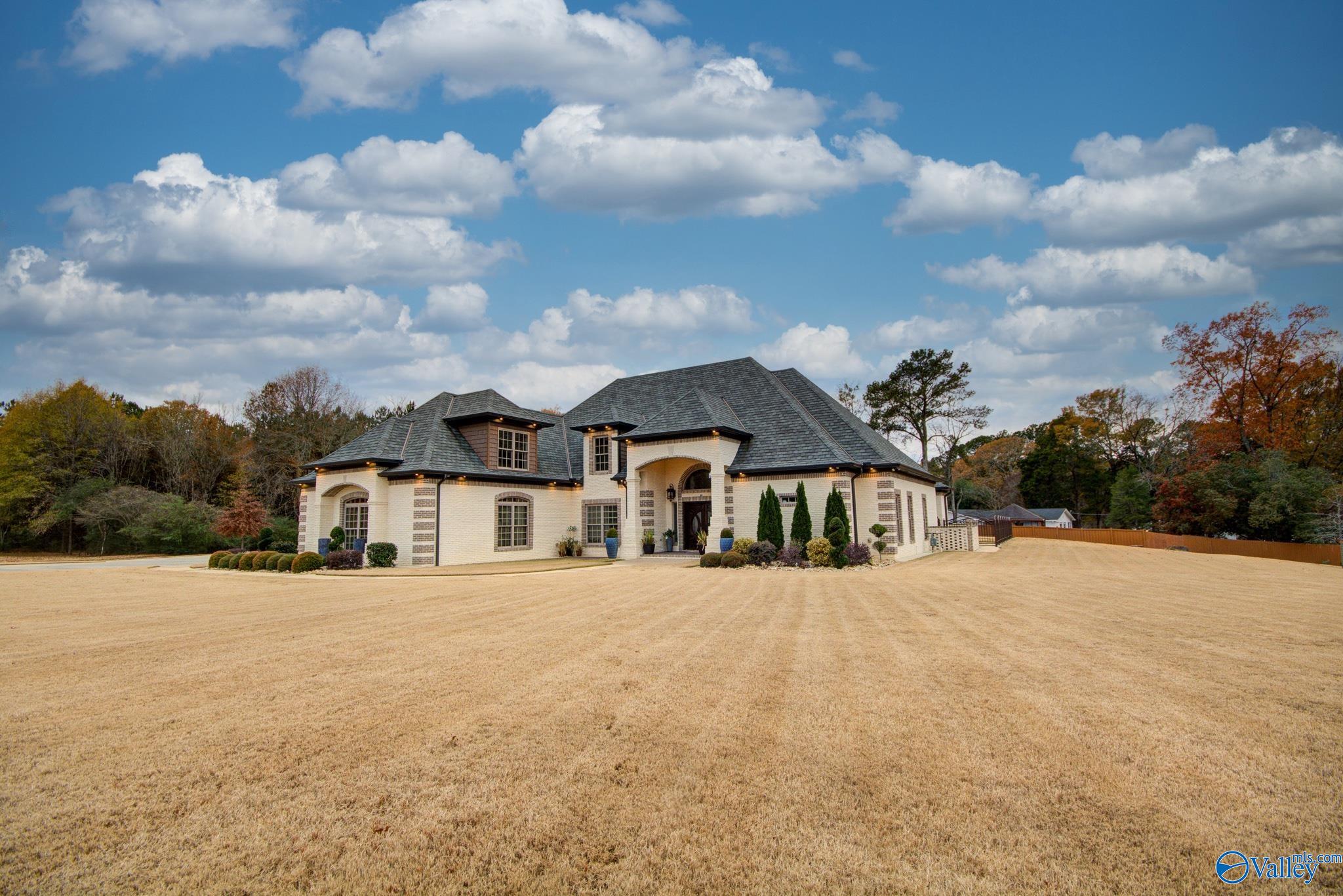 Danville Rd, Decatur, AL 35603