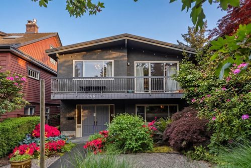 2246 Parker St, Vancouver, BC, V5L2L9 | Card Image