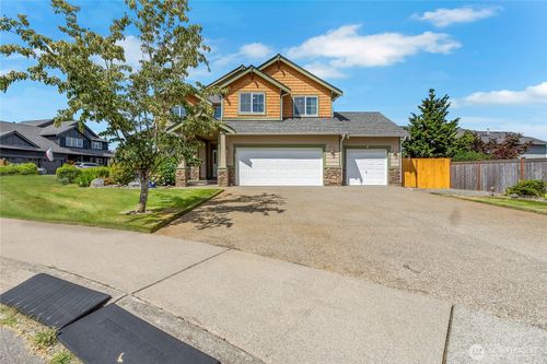 13427 169th Street Ct E, Puyallup, WA, 98374-9275 | Card Image