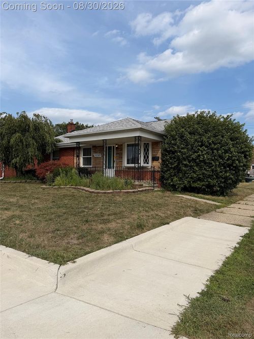 28302 Edward St, Roseville, MI, 48066-2413 | Card Image