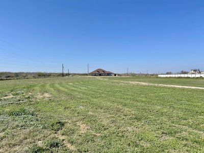 2991 N Highway 83, House other with 3 bedrooms, 2 bathrooms and null parking in Roma TX | Image 3