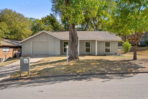 3103 Matador Dr, Austin, TX, 78741-7060 | Card Image