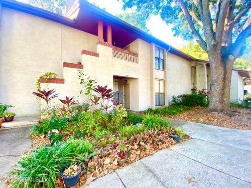 605 Clubhouse Ct, Jacksonville, FL, 32256-7976 | Card Image