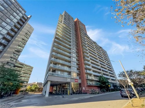725-38 Joe Shuster Way, Toronto, ON, M6K0A5 | Card Image