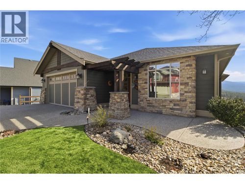 1443 Wilmot Ave, Kelowna, BC, V1P1N3 | Card Image