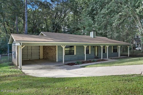 190 Valley Dr, Raymond, MS, 39154-9502 | Card Image