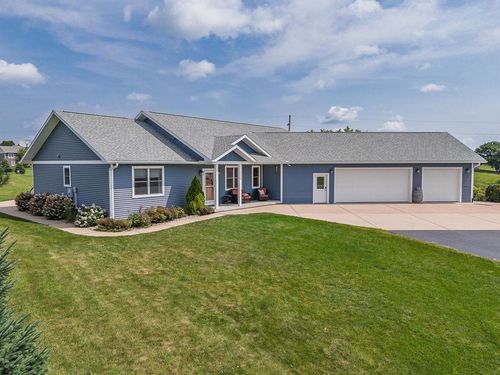 1204 Northstar Cir, Hillsboro, WI, 54634-6239 | Card Image