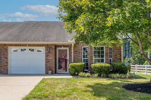 1300 Crofton Park Ct, Columbia, TN, 38401-4643 | Card Image
