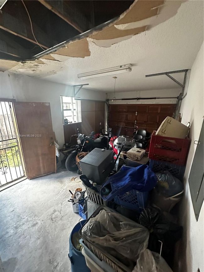 7535 W 5 Th Ct, House other with 3 bedrooms, 2 bathrooms and null parking in Hialeah FL | Image 11