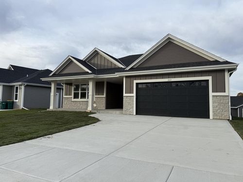 1023 Waterstone Court, Pewaukee, WI, 53072 | Card Image