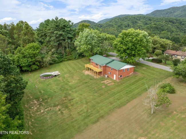 320 Redbird Cir, House other with 3 bedrooms, 2 bathrooms and null parking in Cumberland Gap TN | Image 38