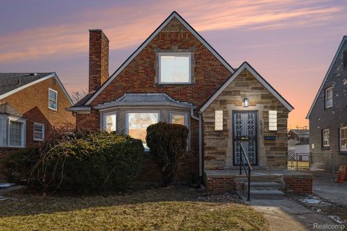 18428 Snowden St, Detroit, MI, 48235-1360 | Card Image