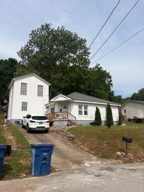 203 Edgewood Ave, Mount Pleasant, TN, 38474-2945 | Card Image