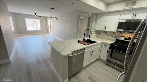 210-5000 Red Rock St, Las Vegas, NV, 89118-1279 | Card Image