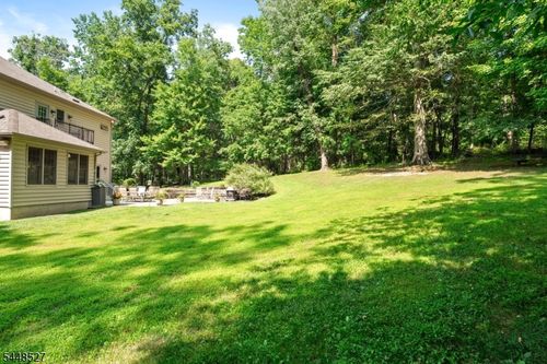 12 Mountainview Ct, Ewing, NJ, 08628-1846 | Card Image