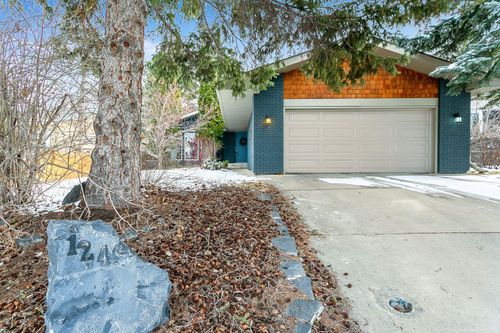 124 Oakchurch Pl Sw, Calgary, AB, T2V4B5 | Card Image