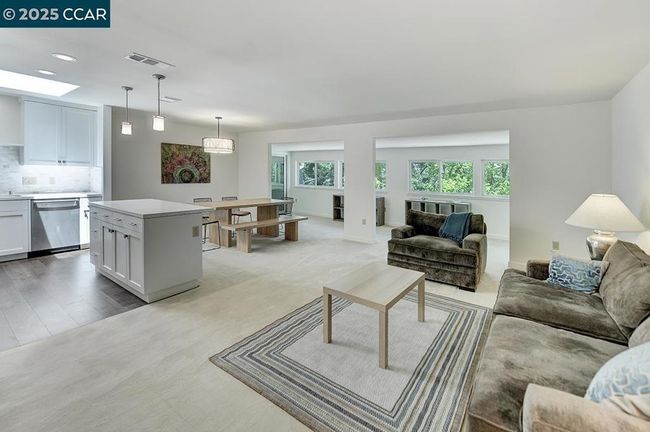 APT-1 - 1201 Leisure Ln, Condo with 2 bedrooms, 1 bathrooms and 1 parking in Walnut Creek CA | Image 4