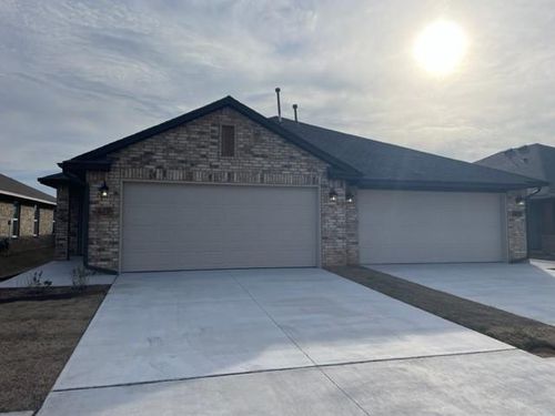 626 Marlin Ct, Chickasha, OK, 73018-5010 | Card Image