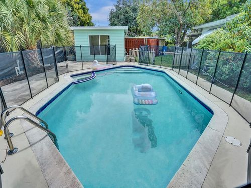 4-2442 Garfield St, Hollywood, FL, 33020-3408 | Card Image