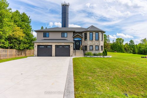 111 Donway Dr, Chatsworth, ON, N0H1G0 | Card Image