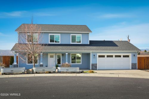 4902 Quail Ct, Yakima, WA, 98901-5800 | Card Image