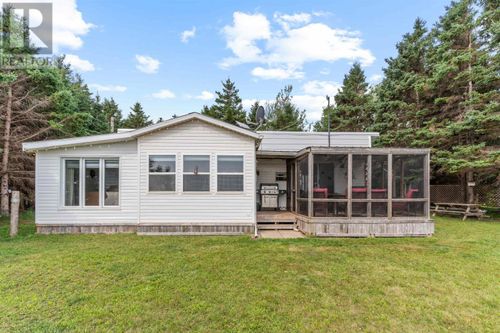 93 Ocean View Cres, Tignish, PE, C0B2B0 | Card Image