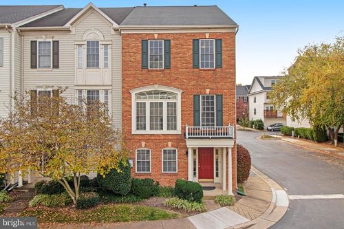 5826 Pearson Ln, ALEXANDRIA, VA, 22304-7304 | Card Image